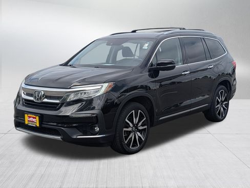 Used 2020 Honda Pilot Touring image 3
