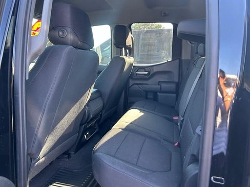 Used 2019 Chevrolet Silverado 1500 Custom Trail Boss w/ Custom Convenience Package AWD/4WD image 12