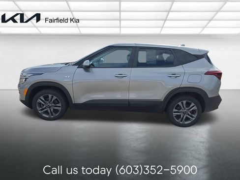 Certified 2023 Kia Seltos LX AWD/4WD image 2