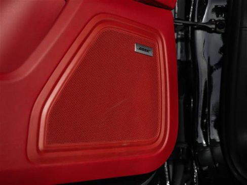 Certified 2025 Porsche Macan image 23