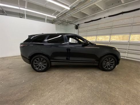 Used 2018 Land Rover Range Rover Velar R-Dynamic SE image 7