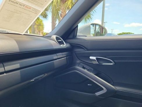 Used 2022 Porsche 718 Boxster GTS RWD image 27