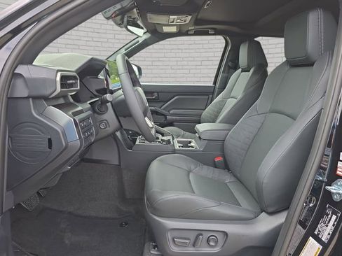 New 2026 Toyota 4Runner TRD Off-Road Premium AWD/4WD image 15