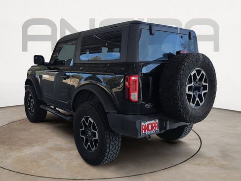 Used 2023 Ford Bronco Base image 5