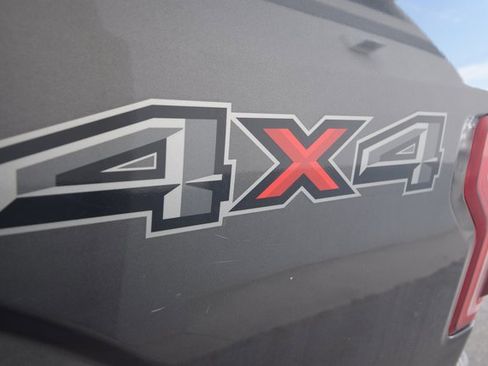 Used 2017 Ford F150 Lariat w/ Equipment Group 501A Mid image 6