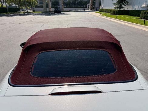 Used 2018 MAZDA MX-5 Miata Grand Touring RWD image 16