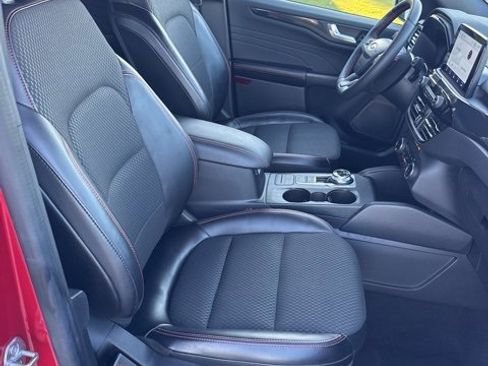 Used 2023 Ford Escape ST-Line image 12