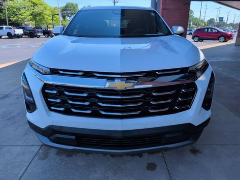 Used 2025 Chevrolet Equinox LT w/ Safety and Technology Package FWD image 10