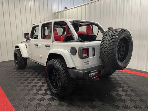 Used 2024 Jeep Wrangler Unlimited w/ Convenience Group AWD/4WD image 2