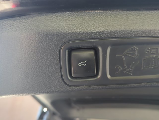 Used 2023 Lincoln Navigator L Reserve AWD/4WD image 10