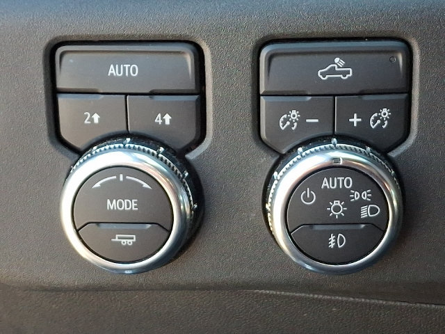 Used 2024 GMC Sierra 1500 Elevation w/ LPO, Elevation Black Package AWD/4WD image 9