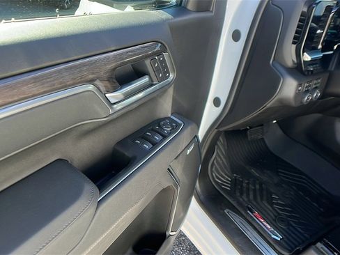 New 2026 Chevrolet Silverado 1500 LTZ w/ LTZ Premium Package image 12