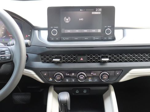 Used 2024 Honda Accord EX image 15