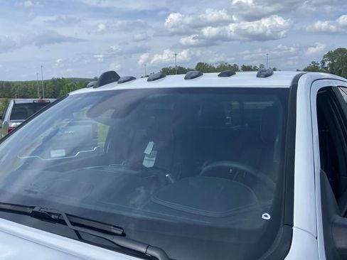 Used 2024 RAM 2500 Limited image 9