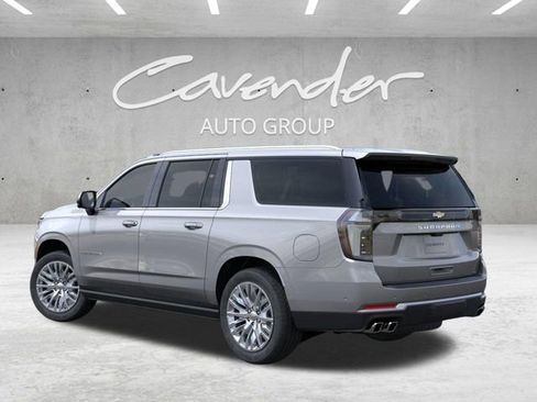 New 2026 Chevrolet Suburban High Country image 3
