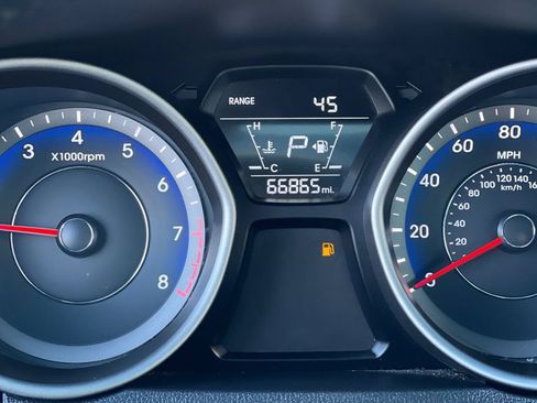 Used 2015 Hyundai Elantra Sport image 21