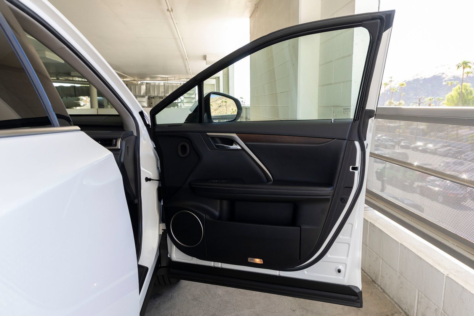 Used 2021 Lexus RX 450h AWD w/ Premium Package image 27