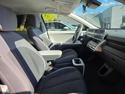 Certified 2024 Hyundai Ioniq 5 SE RWD image 12