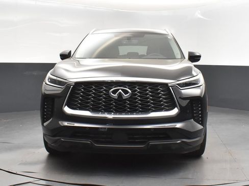 Certified 2025 INFINITI QX60 Luxe image 10