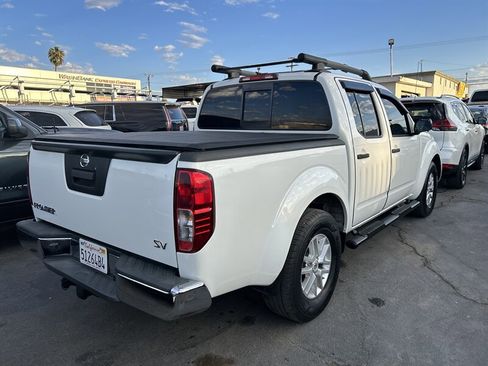 Used 2019 Nissan Frontier SV image 10