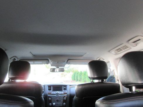 Used 2020 Nissan Armada SL w/ Premium Package RWD image 24
