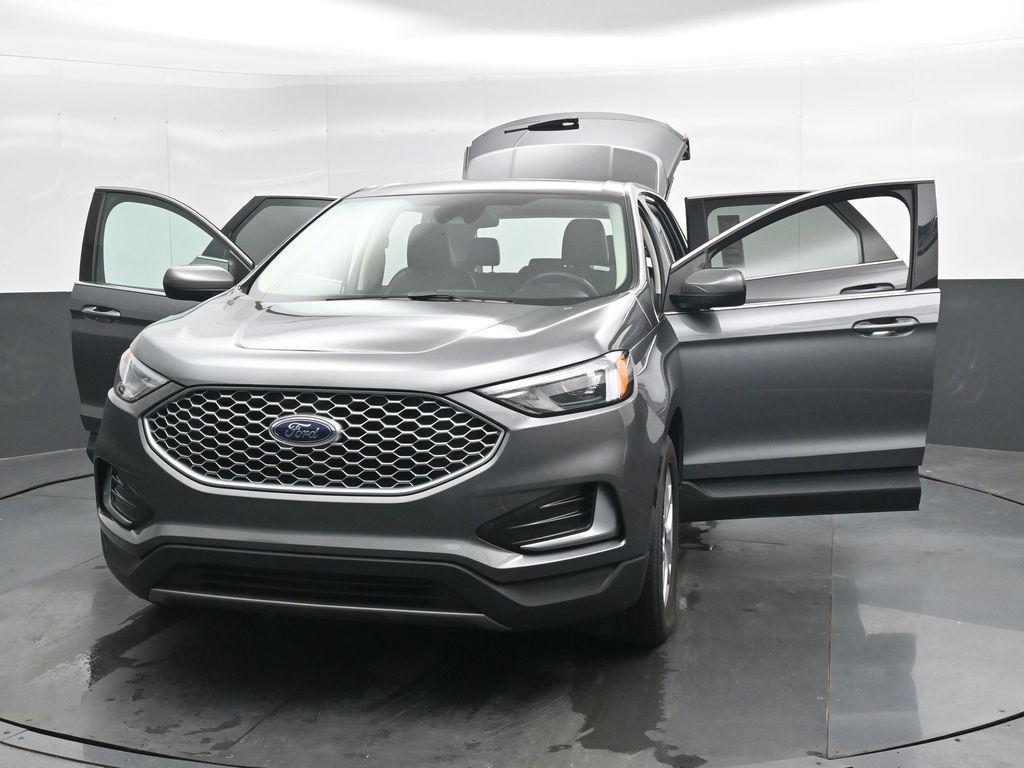 Used 2024 Ford Edge SEL AWD/4WD image 47