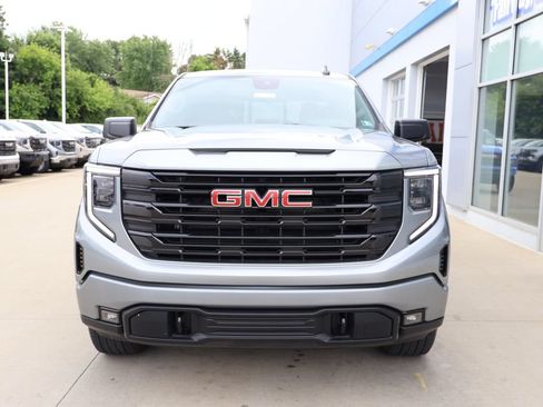 Certified 2025 GMC Sierra 1500 Elevation w/ Preferred Package AWD/4WD image 5