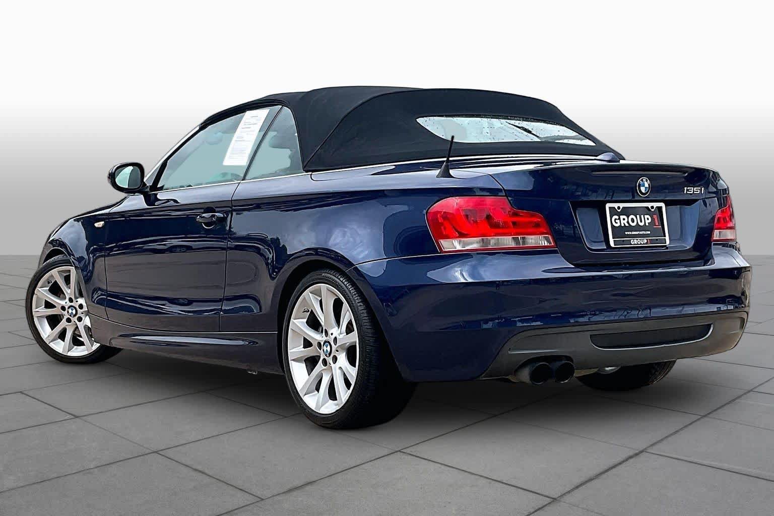 Used 2012 BMW 135i Convertible RWD image 11