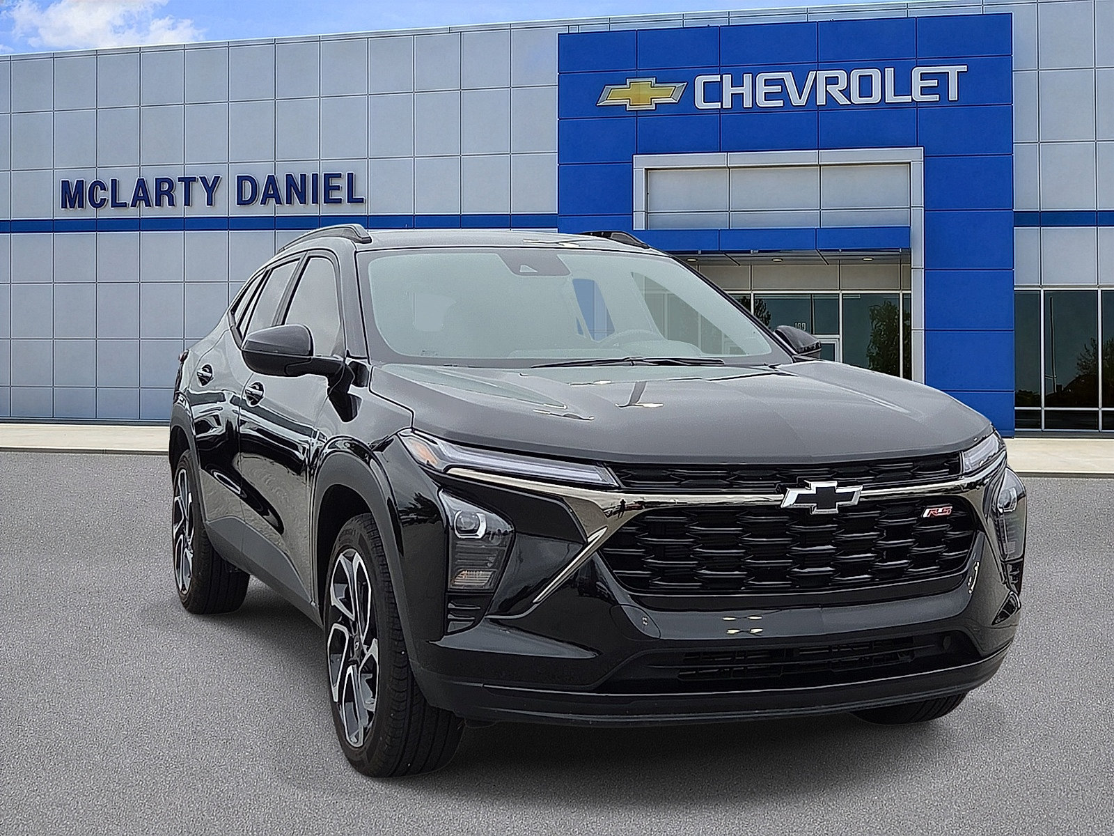Used 2026 Chevrolet Trax RS w/ Driver Confidence Package FWD image 1