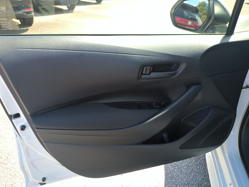 Used 2026 Toyota Corolla LE FWD image 12