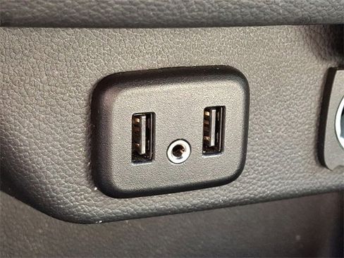 Certified 2023 Chevrolet Traverse LT w/ LPO, Floor Liner Package image 25