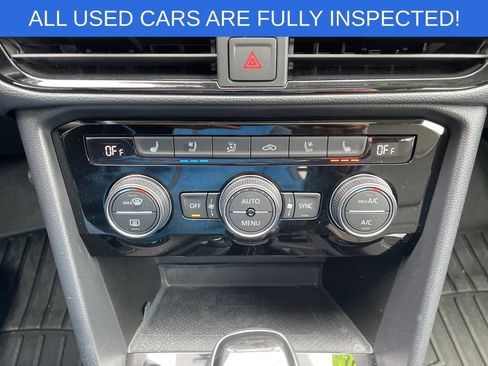 Used 2023 Volkswagen Taos SEL AWD/4WD image 21