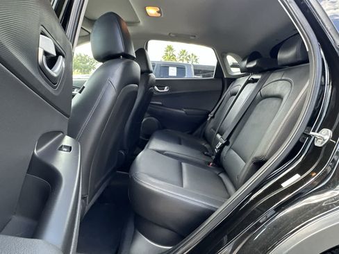 Used 2022 Hyundai Kona Limited image 13