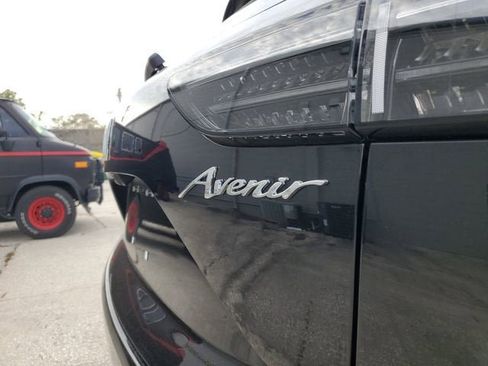 New 2026 Buick Envision Avenir image 9