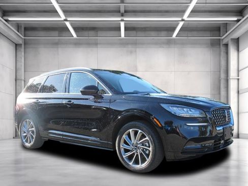 Used 2022 Lincoln Corsair Grand Touring w/ Towing Package AWD/4WD image 1
