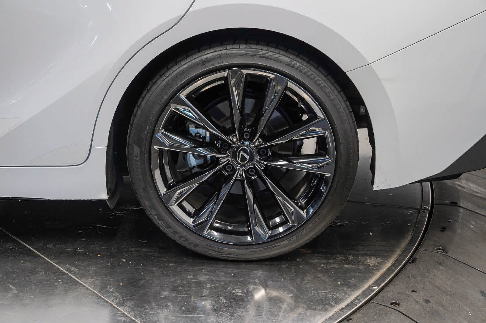 Used 2025 Lexus IS 350 F Sport w/ Navigation Package RWD image 10