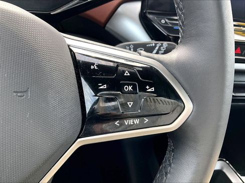 Used 2022 Volkswagen ID.4 Pro S image 24