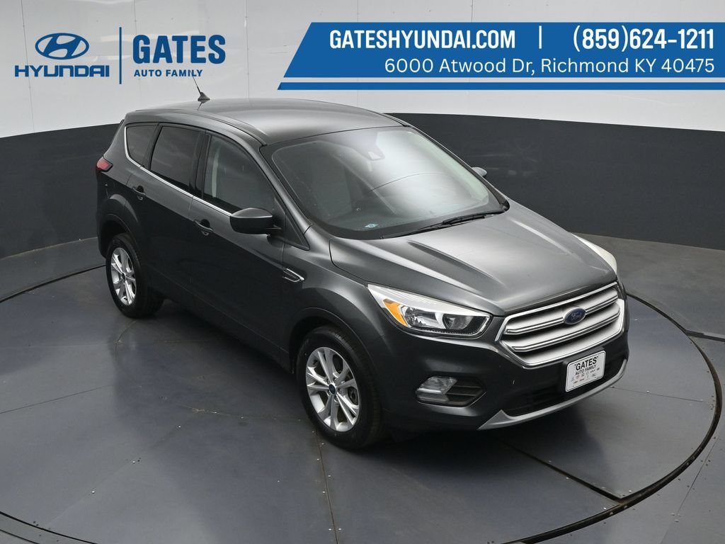 Used 2019 Ford Escape SE AWD/4WD image 45