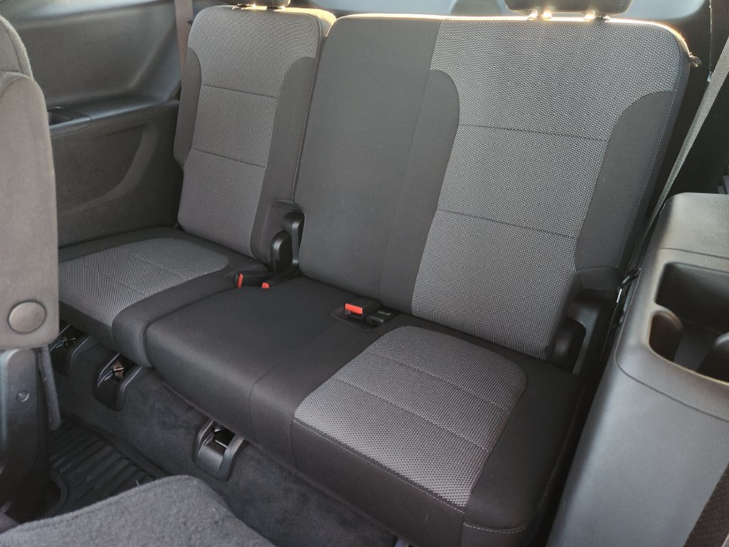Used 2022 Chevrolet Traverse LT FWD image 30