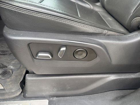 Certified 2022 GMC Sierra 1500 Denali image 17