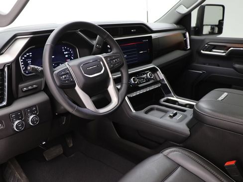 Used 2024 GMC Sierra 2500 Denali w/ Denali Reserve Package image 20