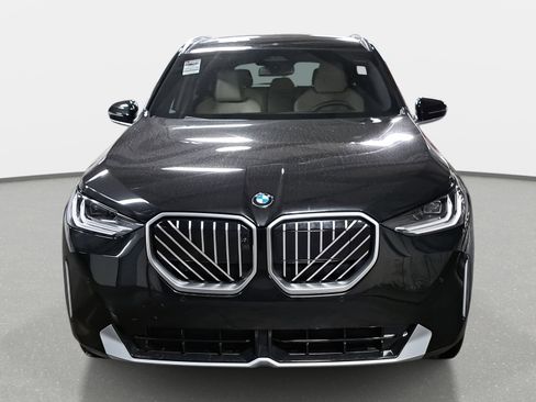New 2026 BMW X3 xDrive30 w/ Premium Package image 2