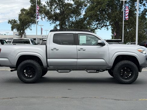Used 2021 Toyota Tacoma SR RWD image 2