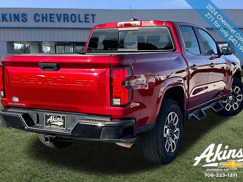 Used 2024 Chevrolet Colorado Z71 w/ Advanced Trailering Package image 7