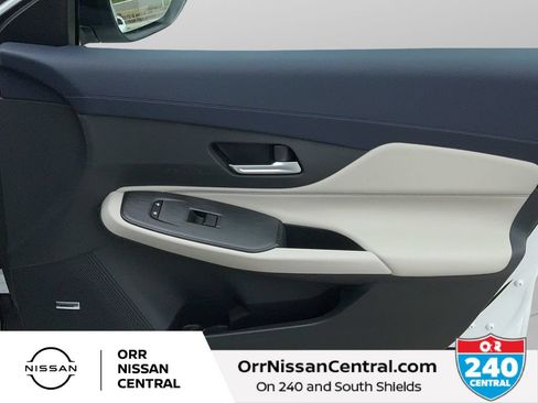 New 2026 Nissan Sentra SL w/ Floor Mat Package FWD image 10