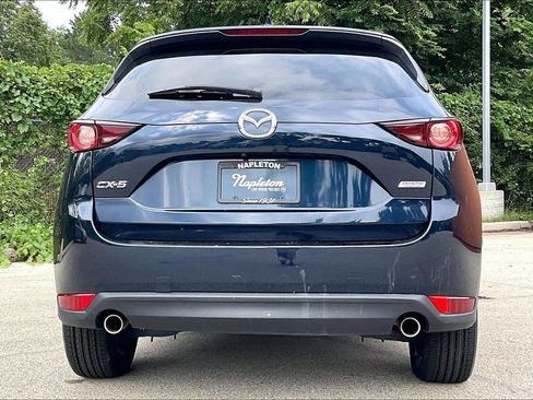 Used 2018 MAZDA CX-5 Touring w/ Preferred Equipment Package FWD image 4