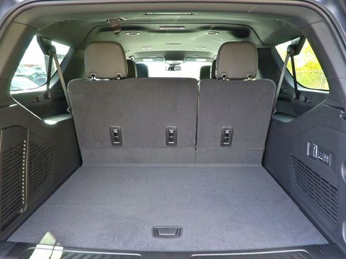 New 2026 GMC Yukon XL Elevation image 26