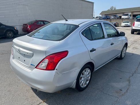Used 2012 Nissan Versa S w/ Cruise Control Pkg FWD image 6