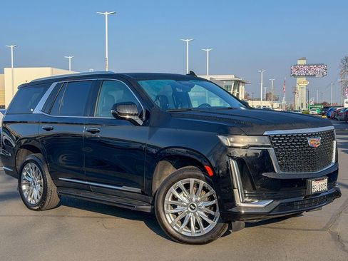 Used 2023 Cadillac Escalade Premium Luxury image 2