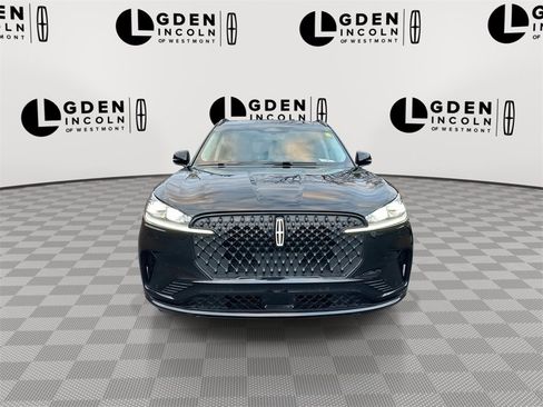 Certified 2025 Lincoln Aviator Reserve w/ Equipment Group 201A image 3